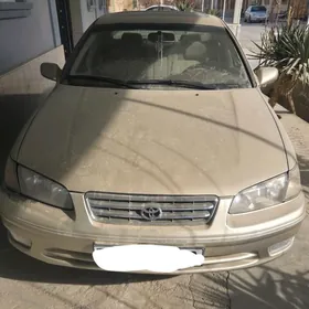 Toyota Camry 2000