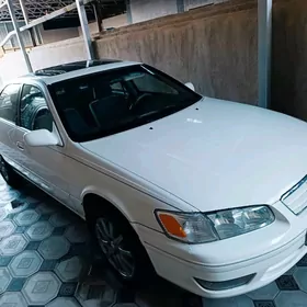 Toyota Camry 2000