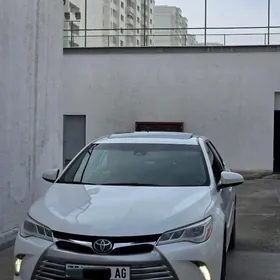 Toyota Camry 2016