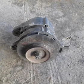 Генератор 12В.