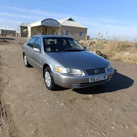 Toyota Camry 1999