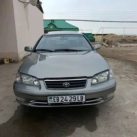 Toyota Camry 2000