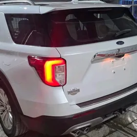 Ford Explorer 2022