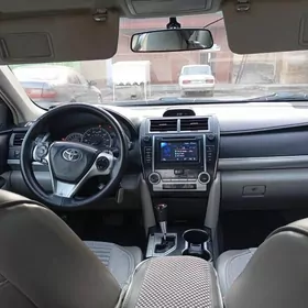 Toyota Camry 2011