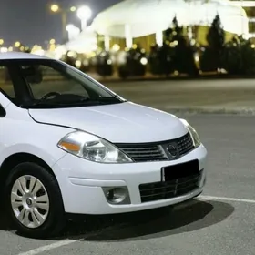 Nissan Versa 2010