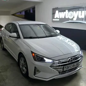 Hyundai Elantra 2020