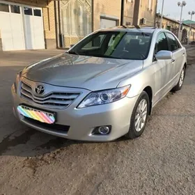 Toyota Camry 2010