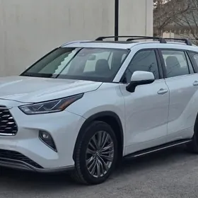 Toyota Highlander 2020