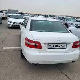 Mercedes-Benz E350 2011