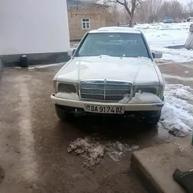 Mercedes-Benz 190E 1989