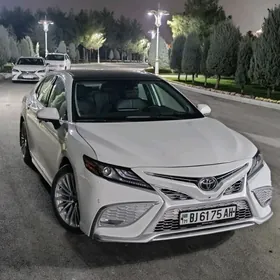 Toyota Camry 2023