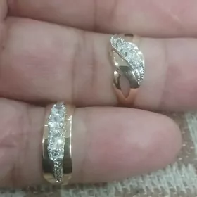 gyzyl ýúzúkler gysagly