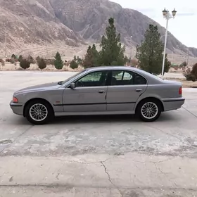 BMW E39 1998