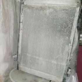 Gonfen. Radiyator urlwoy kalon