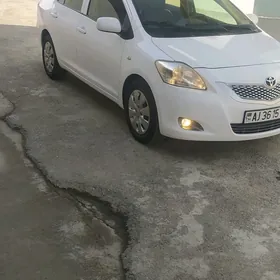 Toyota Yaris 2010