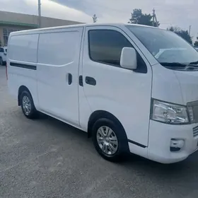 Nissan Urvan 2014