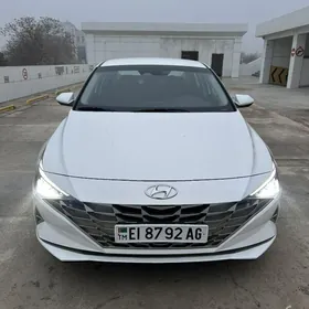 Hyundai Elantra 2022