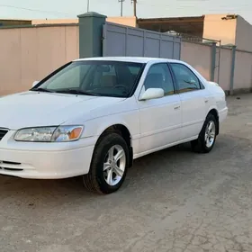 Toyota Camry 2001