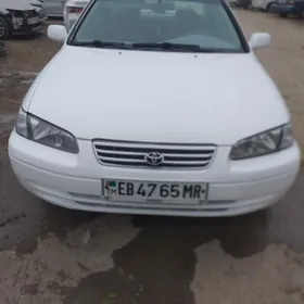 Toyota Camry 1997