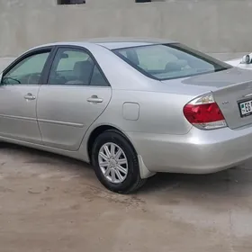 Toyota Camry 2004