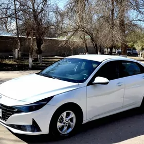 Hyundai Elantra 2021