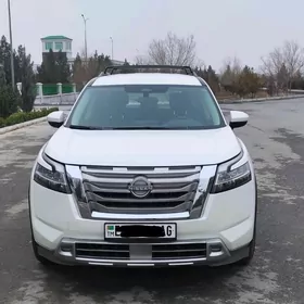 Nissan Pathfinder 2022