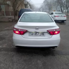 Toyota Camry 2016