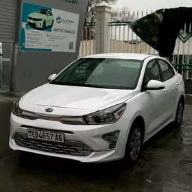 Kia Rio 2021