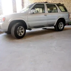 Nissan Pathfinder 2001