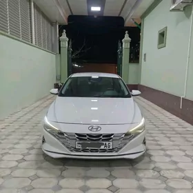 Hyundai Elantra 2021