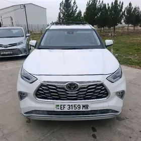 Toyota Highlander 2022