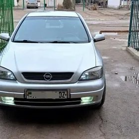 Opel Astra 2003