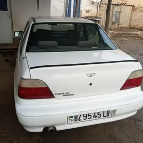 Daewoo Cielo 2001