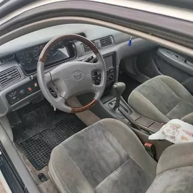 Toyota Camry 2000