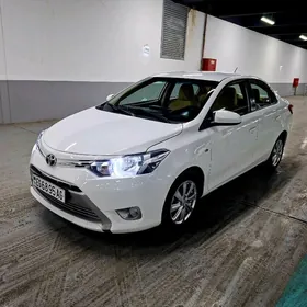 Toyota Yaris 2014