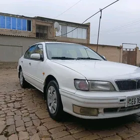 Nissan Maxima 1995