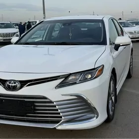 Toyota Camry 2022