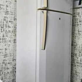 LG холодильник 175×60