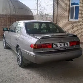 Toyota Camry 1997