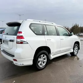 Toyota Land Cruiser Prado 2014