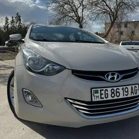 Hyundai Elantra 2013