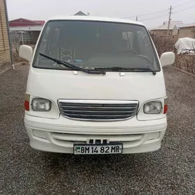 Toyota Hiace 2004