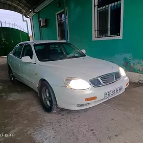 Daewoo Leganza 2001