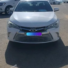 Toyota Camry 2017