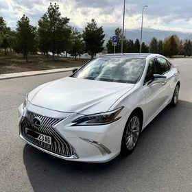 Lexus ES 350 2019