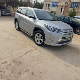 Toyota Highlander 2017