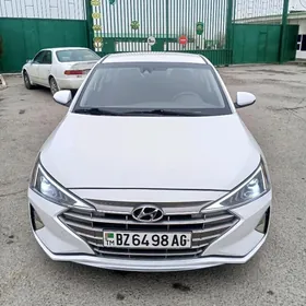 Hyundai Elantra 2020