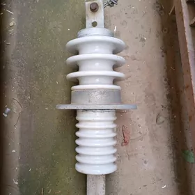 izalyatar  изолятор