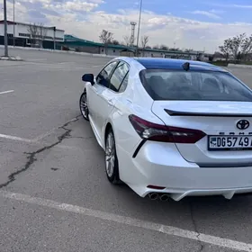 Toyota Camry 2022