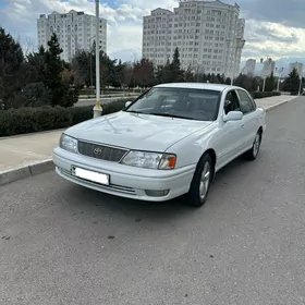 Toyota Avalon 1999